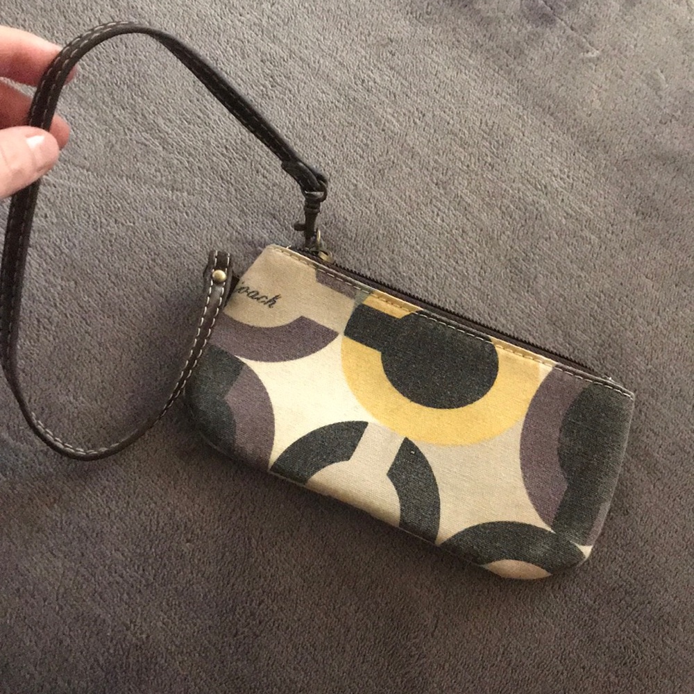 Wristlet